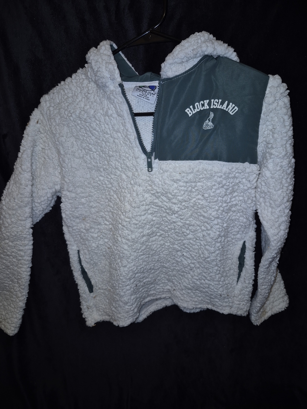 Avalon White Sherpa Pullover with Green Chest Panel - Picture 1 of 3